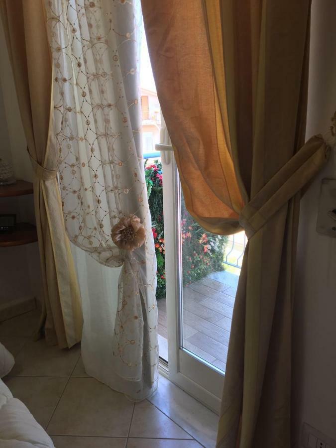 Ferienwohnung Cordovena Capo dʼOrlando Exterior foto