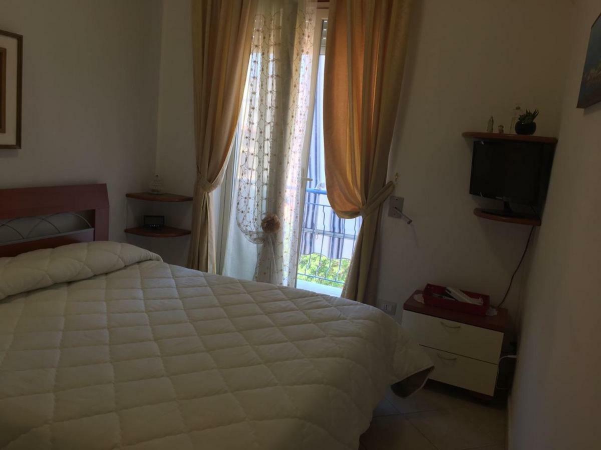 Ferienwohnung Cordovena Capo dʼOrlando Exterior foto